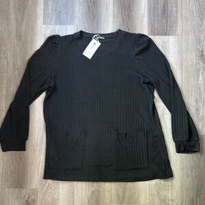 OfeefaN Orvis Black V-Neck Sweater with Ribbed Texture